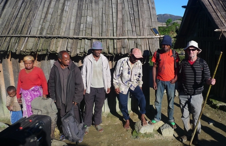Equipe de la tournée d'avril 2016.jpg.